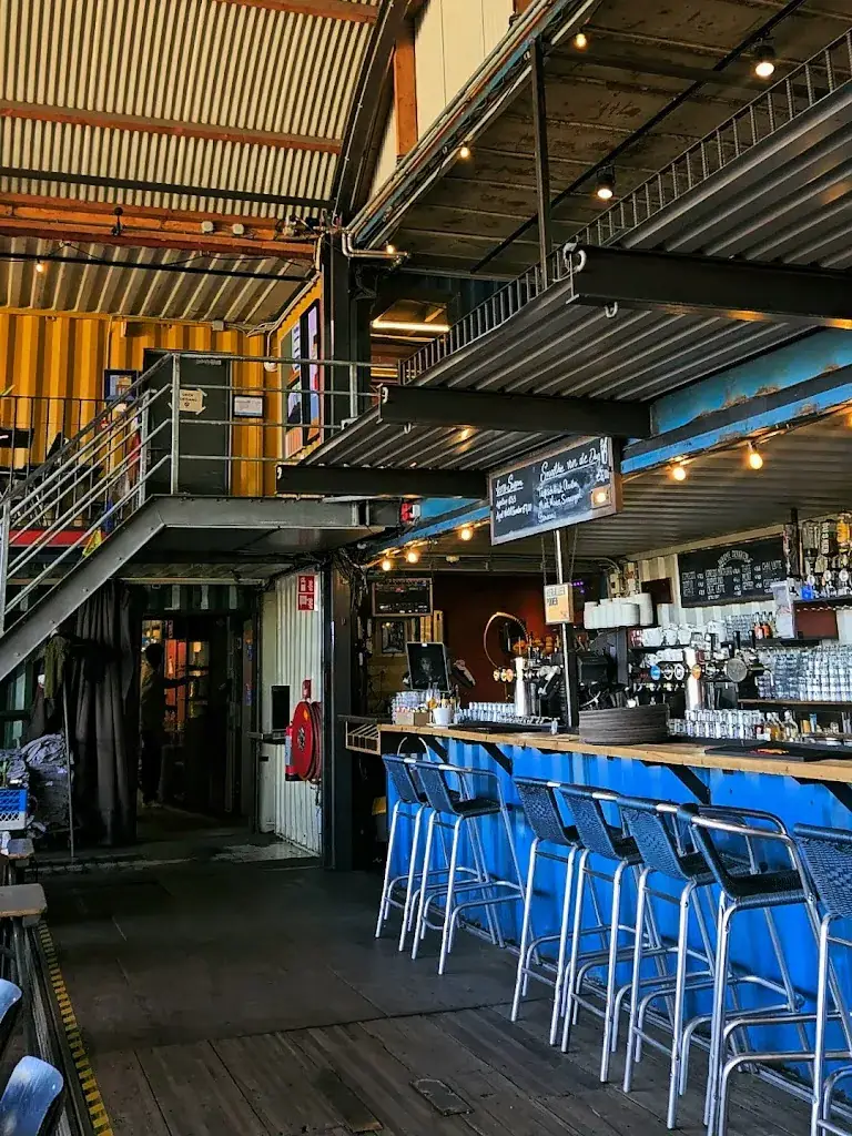 Luana Mendes_Pllek_Amsterdam_review