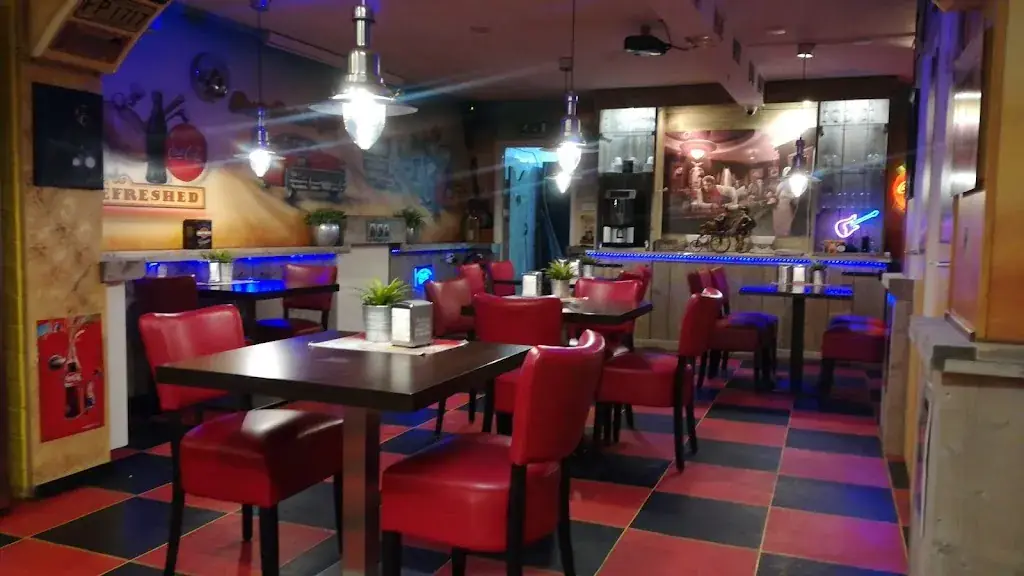 Cafetaria Car-San_Sappemeer_slider_image_1