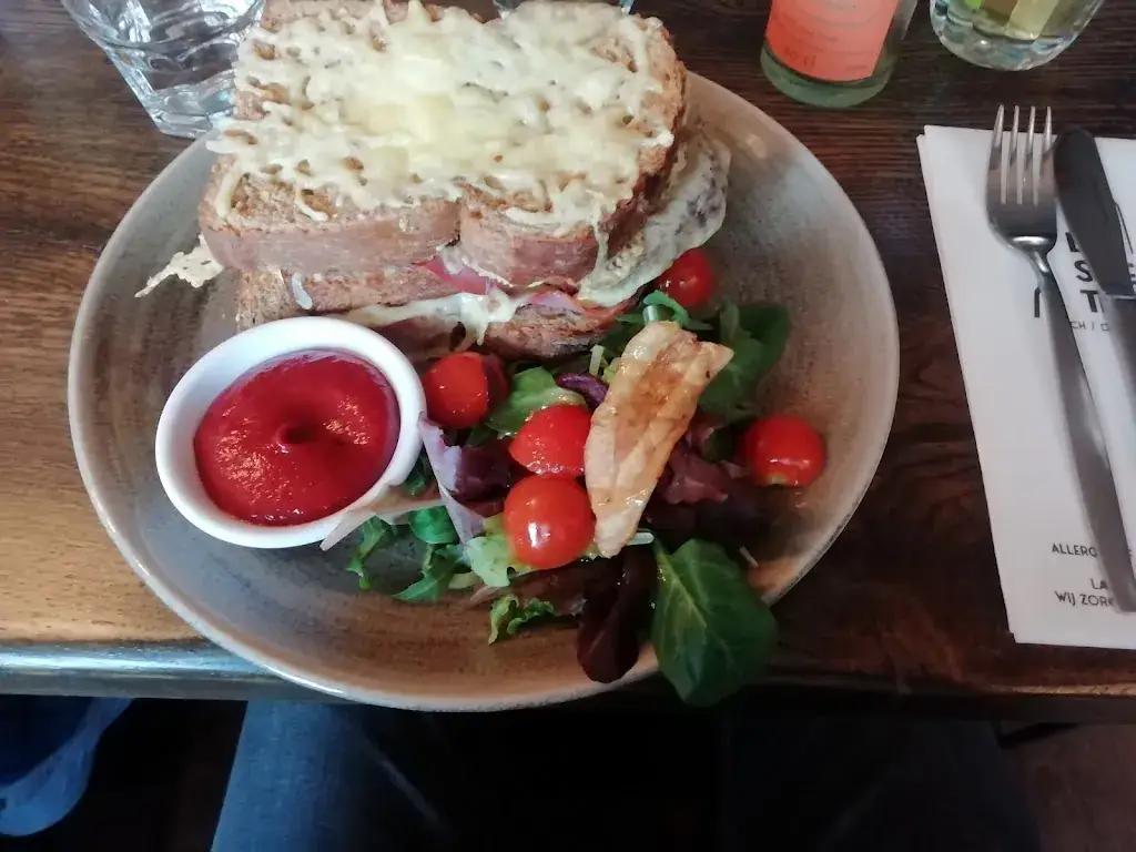 henk piet_De Skeve Toren_Leeuwarden_review