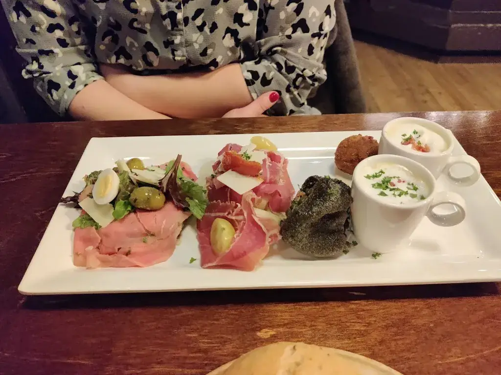 Nils Scherbeyn_De Opstal_Zuidhorn_review