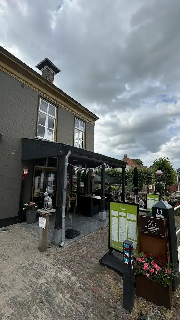Ed_Cafe J & A_Winsum_review