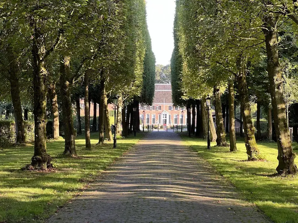 Piotrek Lewandowski_Schathoes Menkemaborg_Uithuizen_review