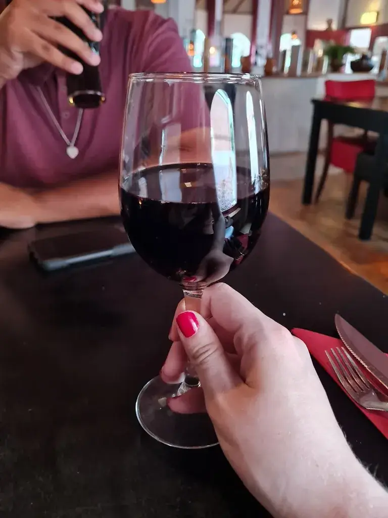 Suzanne702_Azzurra_Uithuizen_review