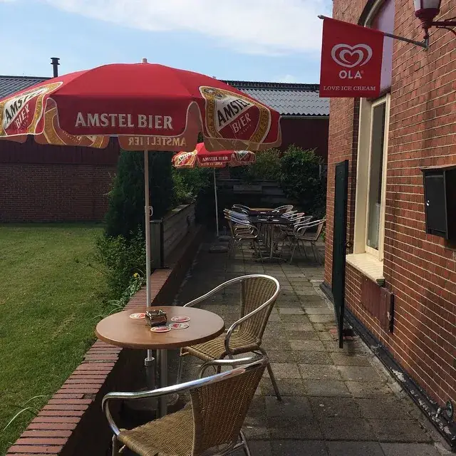 Bunnie's Bar restaurant in Uithuizen