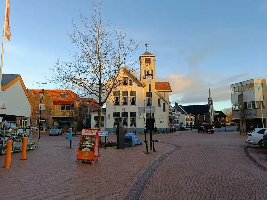 Het Oude Gemeentehuis_Uithuizermeeden_slider_image_3
