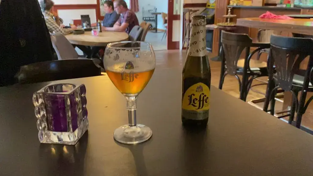 Hotel het Gemeentehuis Uithuizen_Uithuizen_slider_image_1