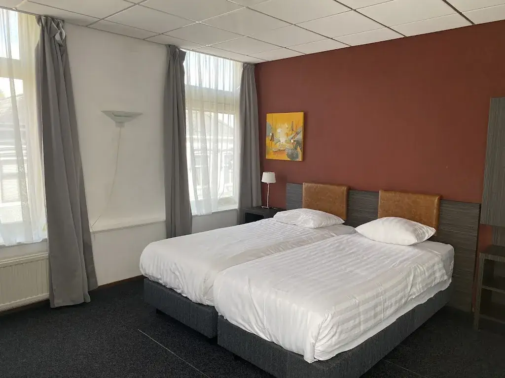 Hotel het Gemeentehuis Uithuizen_Uithuizen_slider_image_2