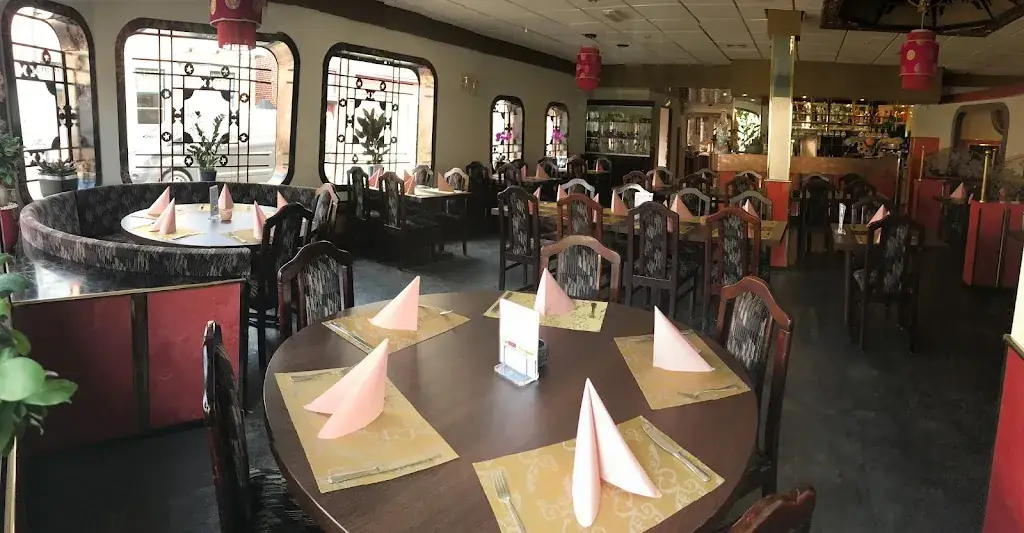 Rose Garden restaurant in Uithuizen