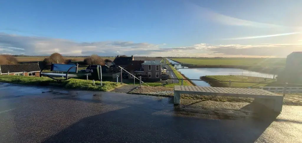 Todd Mueller_Café 't Zielhoes_Usquert_review