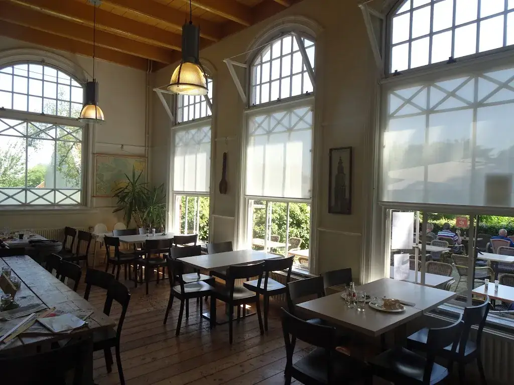 Het Spijslokaal restaurant in Warffum