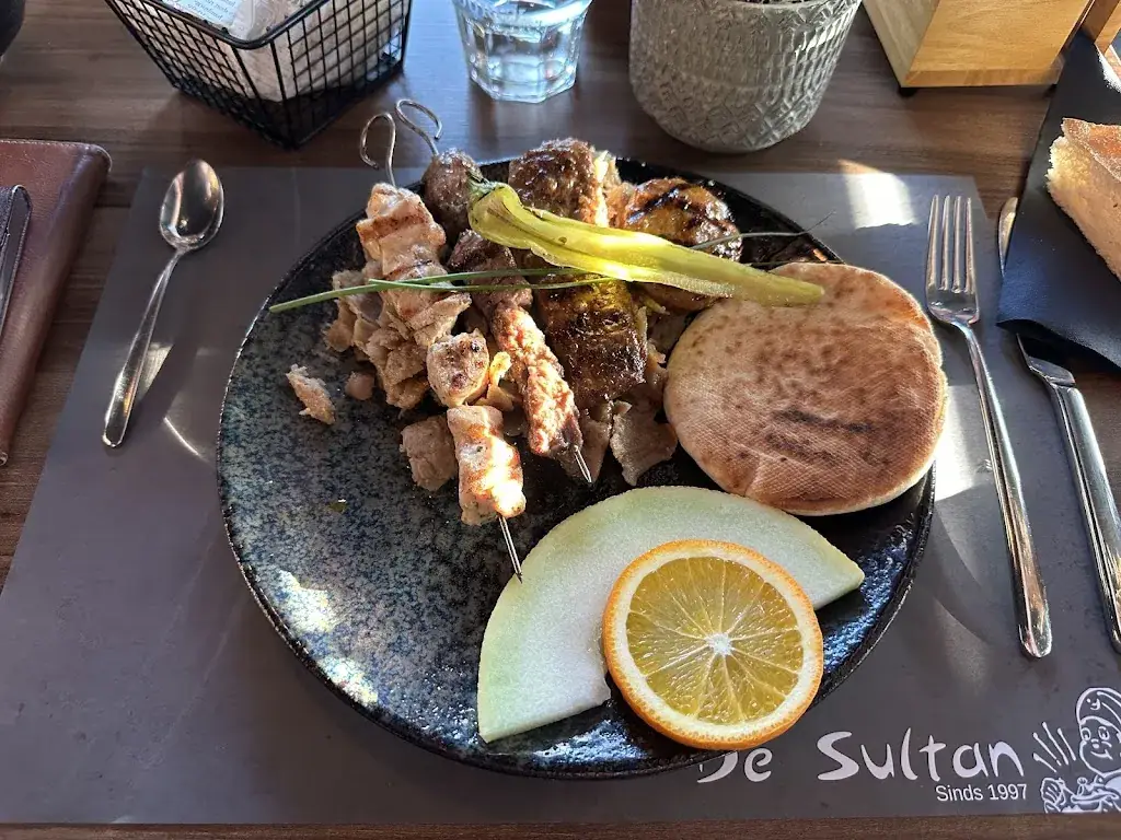 Menu_Turks Specialiteiten Restaurant De Sultan_Vlagtwedde_image_5