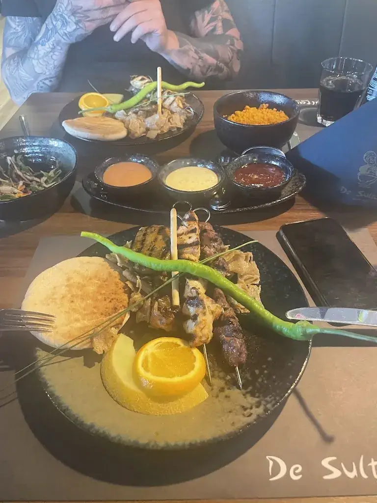 Adam KHS_Turks Specialiteiten Restaurant De Sultan_Vlagtwedde_review