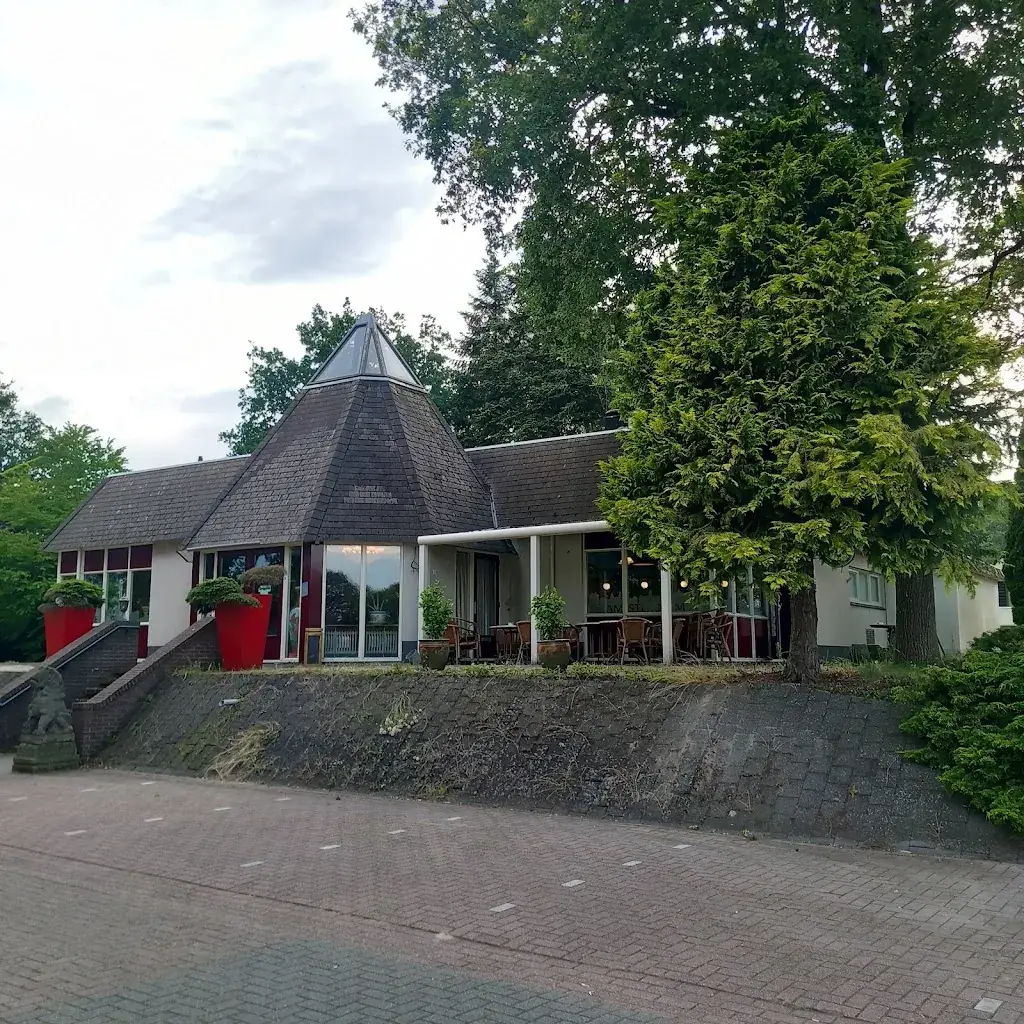 Hong Fong_Apel_slider_image_3