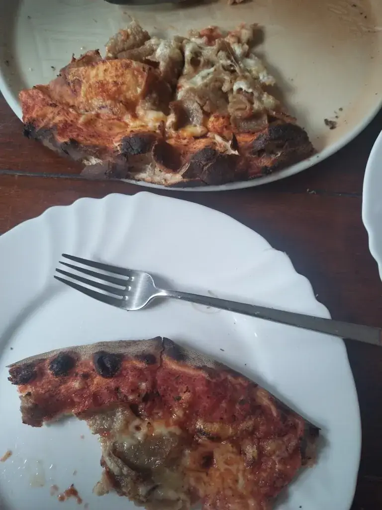 Ahmed Salih_Pyramide_Apel_review