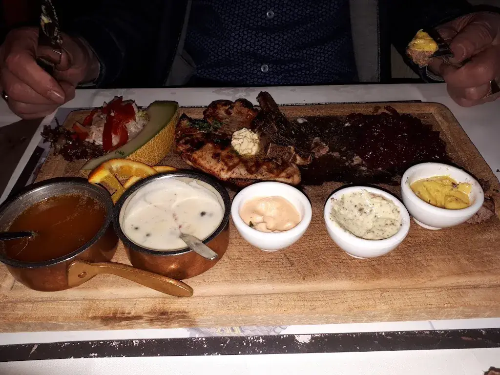 Menu_Steakhouse Léon 🥩_Amstenrade_image_5