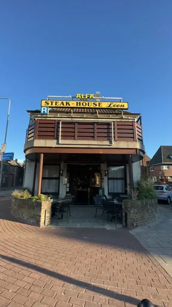 Steakhouse Léon 🥩_Amstenrade_slider_image_1