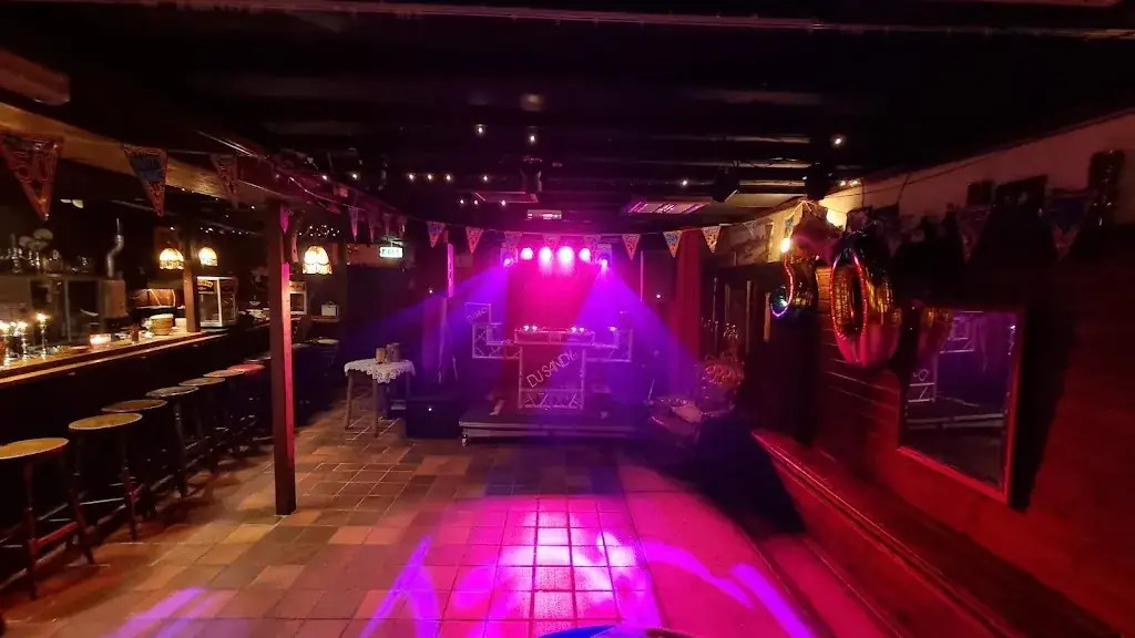 DJ Sandy_Jan van Cep_Amstenrade_review