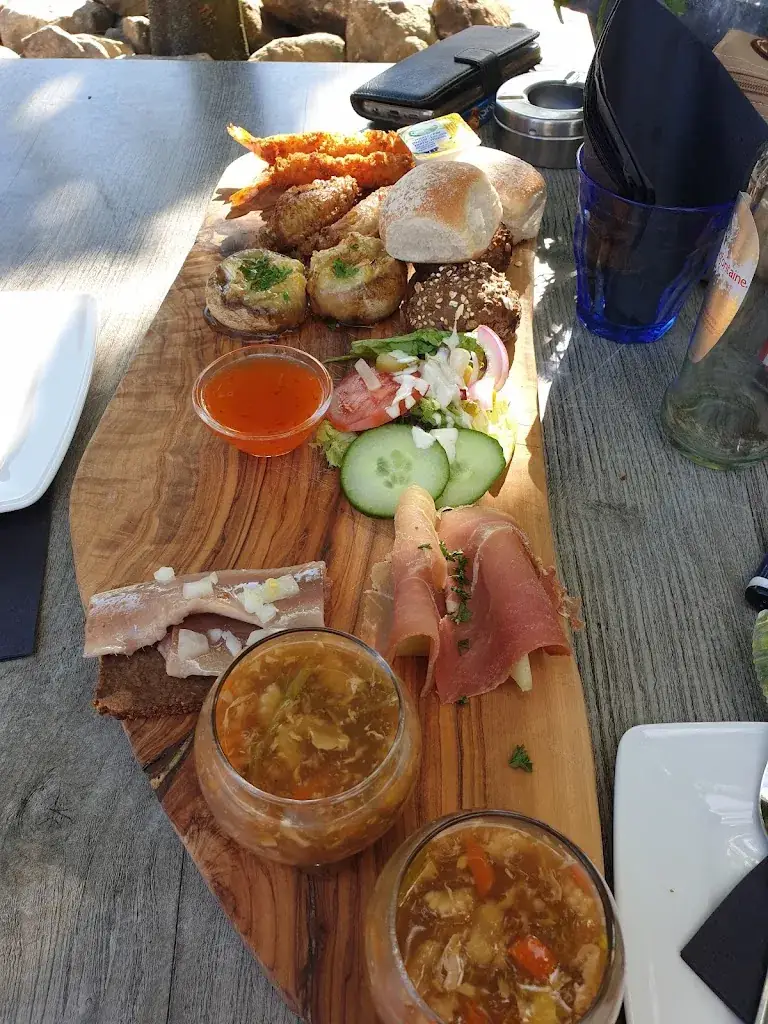 Mings Slikker_Ons HUus_Uffelte_review