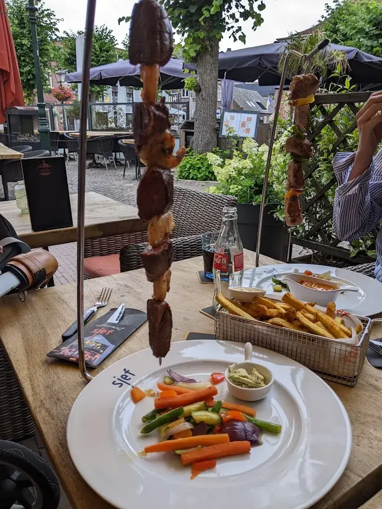 Alvaro Lau_Restaurant Sjef_Arcen_review