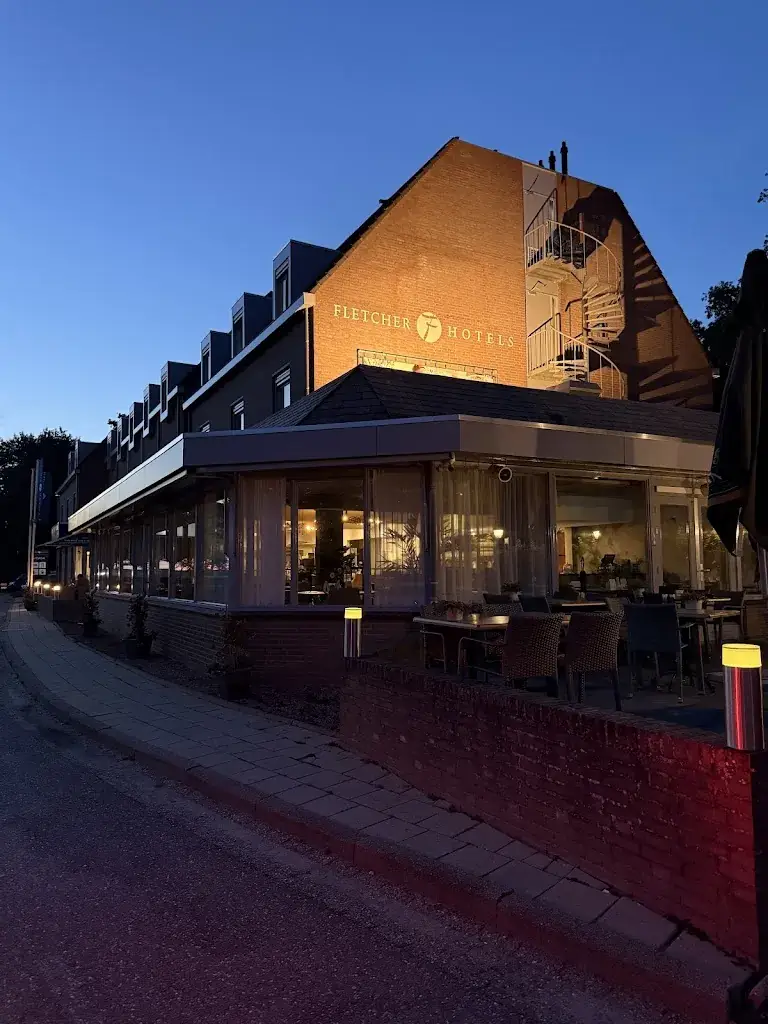 Rassina Karasjow_Fletcher Hotel-Restaurant Rooland_Arcen_review