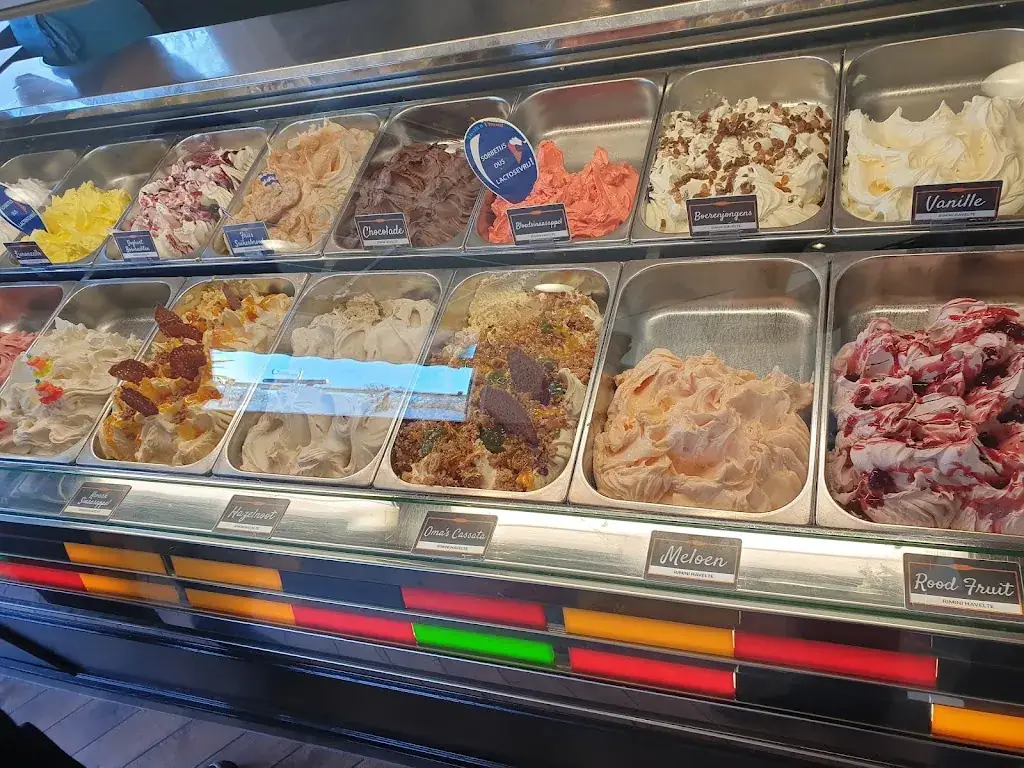 IJssalon / Pizza Rimini_Havelte_slider_image_3