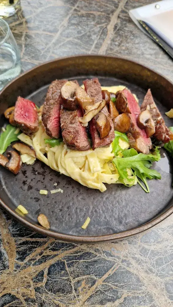 Lian Bouten_Bij Hofackers_Baarlo_review