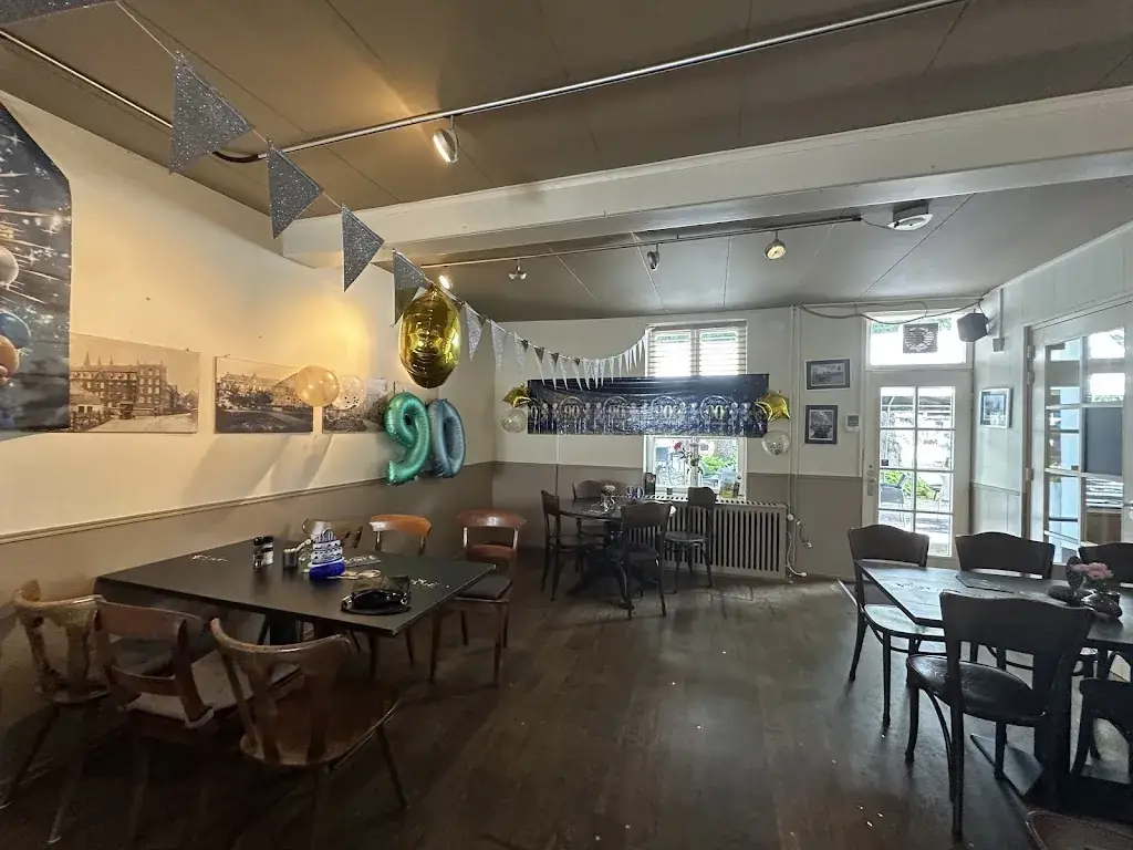 Brasserie 't Vaerhóes Lunch-Borrel-Diner restaurant in Steyl