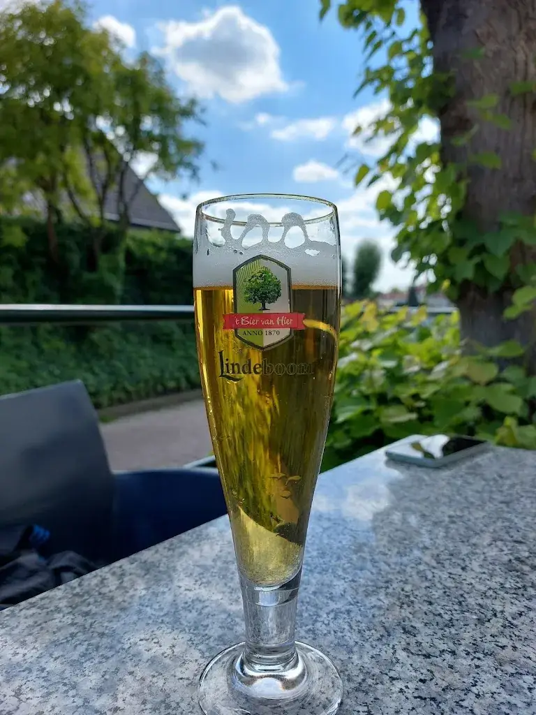 Brasserie 't Vaerhóes Lunch-Borrel-Diner_Steyl_slider_image_2