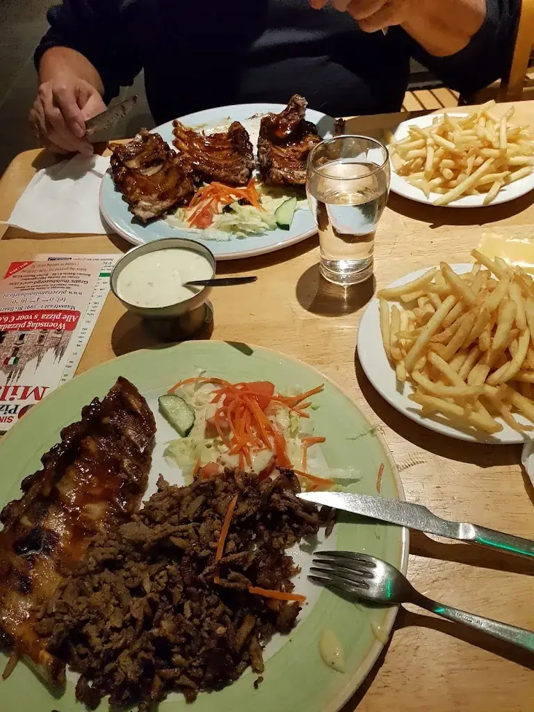 Menu_Pizzeria Milano_Baarlo_image_6