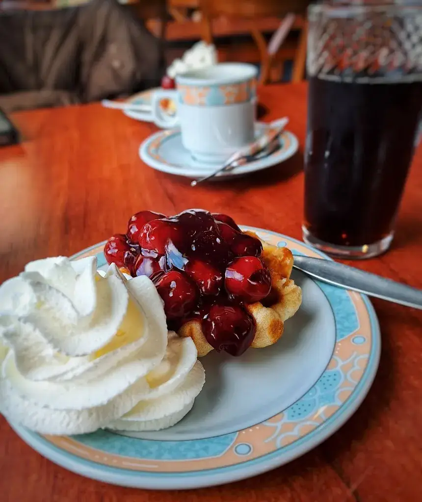 Hannelie Brouwer_Lunchroom La Chenille_Havelte_review