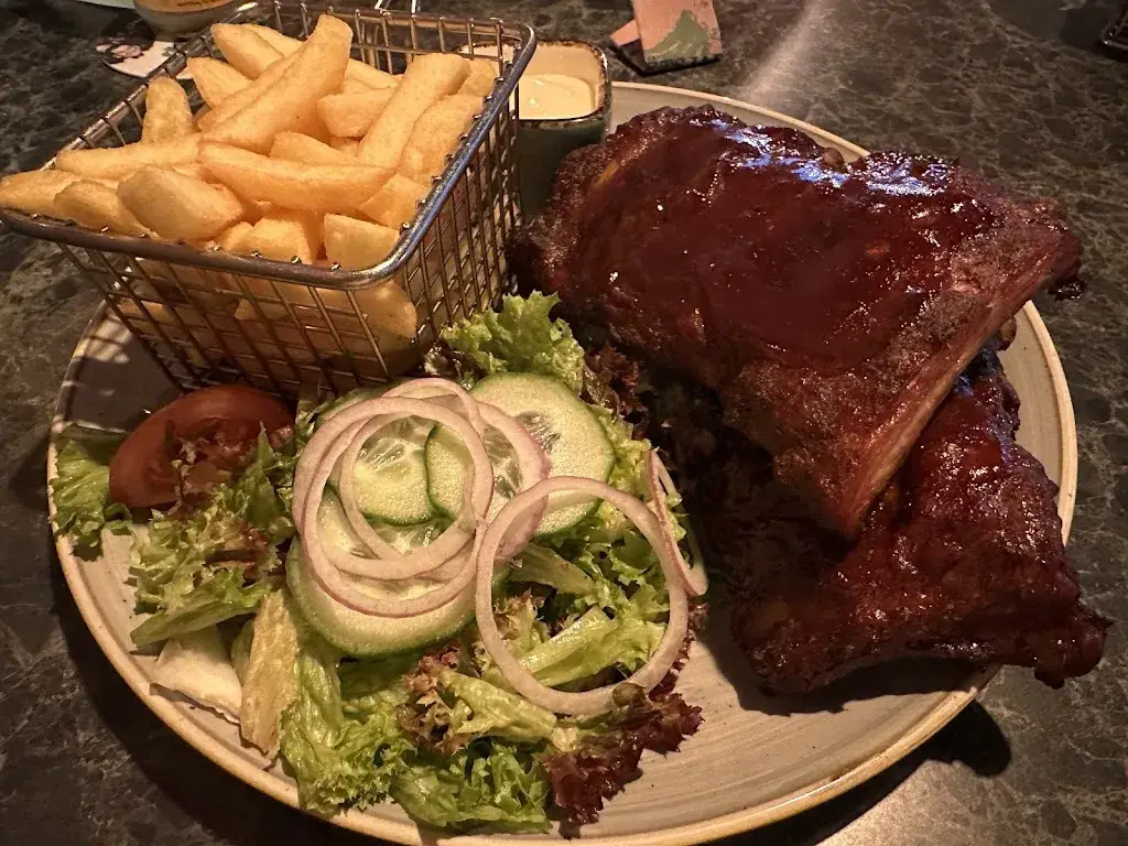 Frank Versteegen_Dé Wieëtsjaf_Kerkrade_review