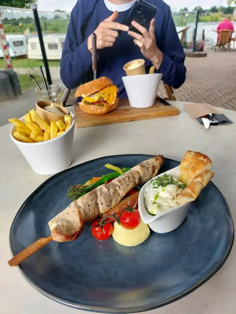 Helena Janssen_Veerhuys Tante Jet_Blitterswijck_review