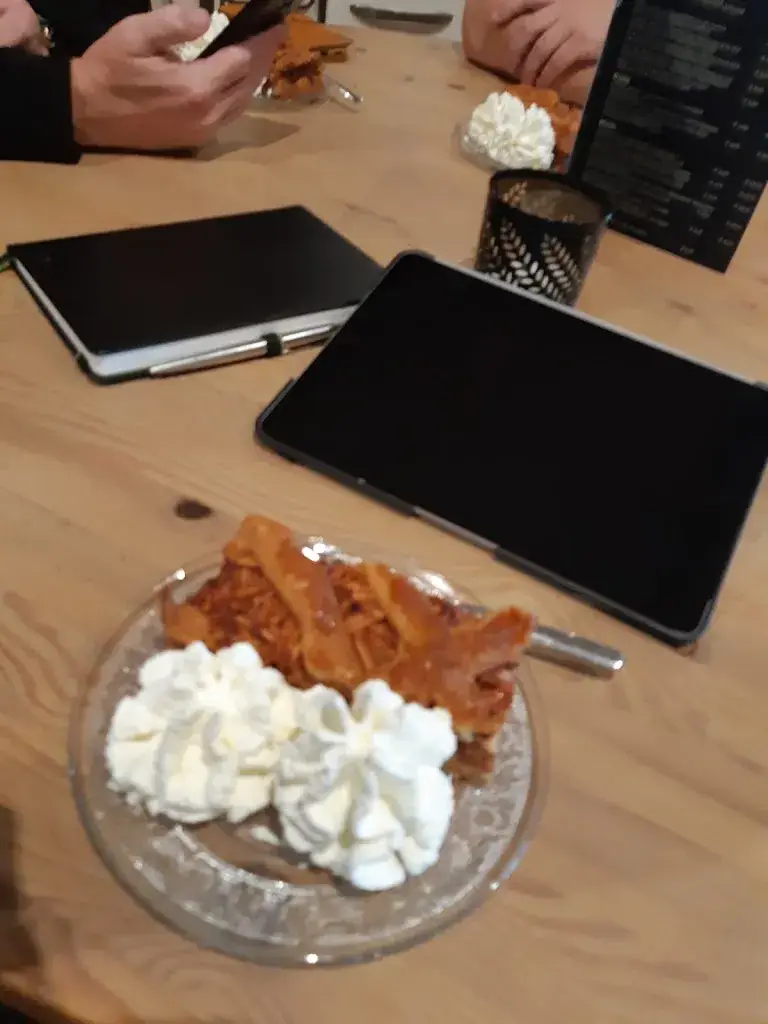 Rob Jongebloet_Brasserie & Hotel | De Plank_Noorbeek_reseña