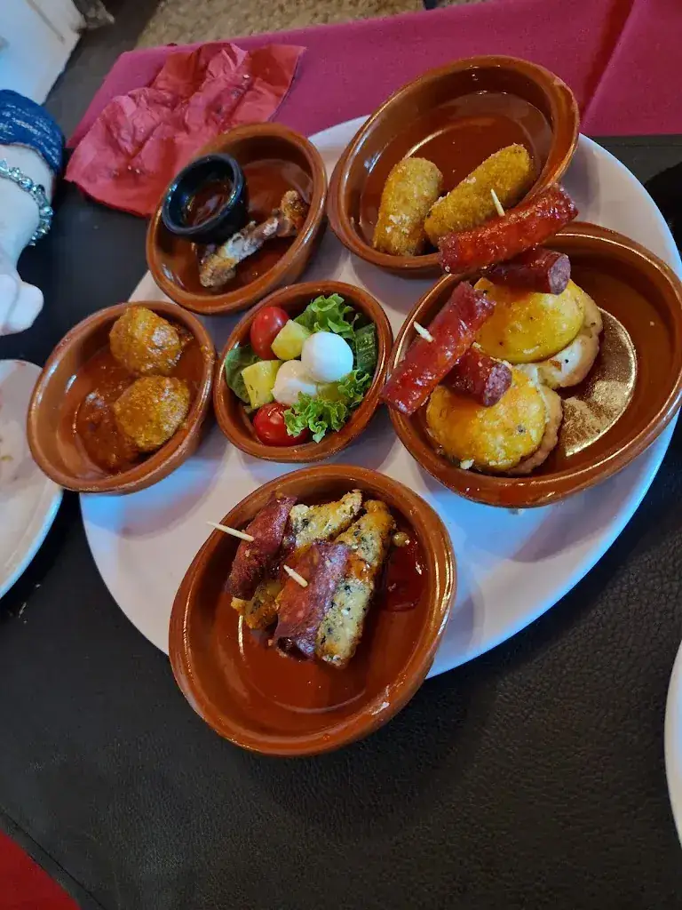 Jeroen Senders_La Barceloneta_Gronsveld_review