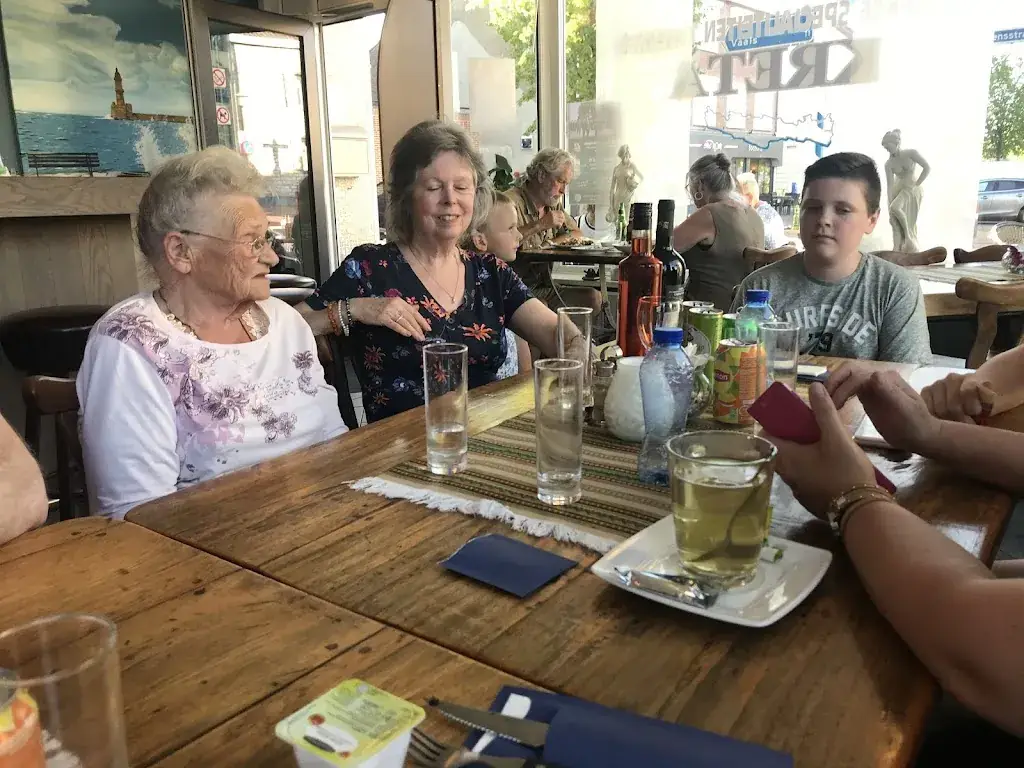 Joeke Hoogstra_Griekse Taverna Kreta_Bocholtz_recensione