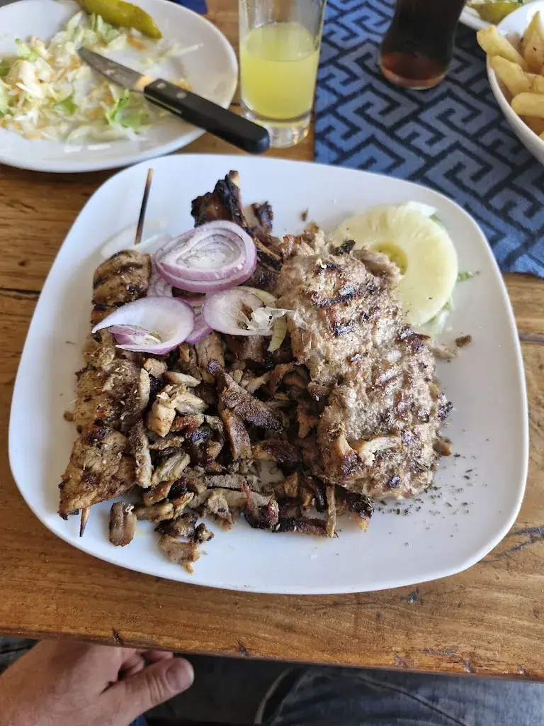 Dennis Poelman_Griekse Taverna Kreta_Bocholtz_recensione