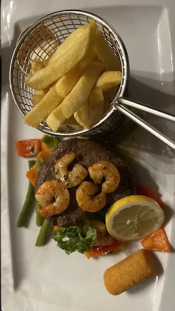 Yannick Rousseau_Bijmaxime_Simpelveld_review