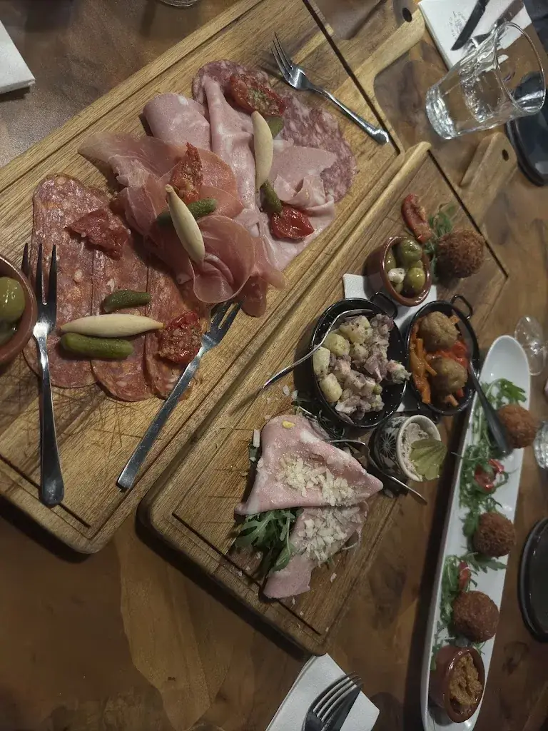 George Epremian_Taverne d'n Tabbernakel_Maastricht_review