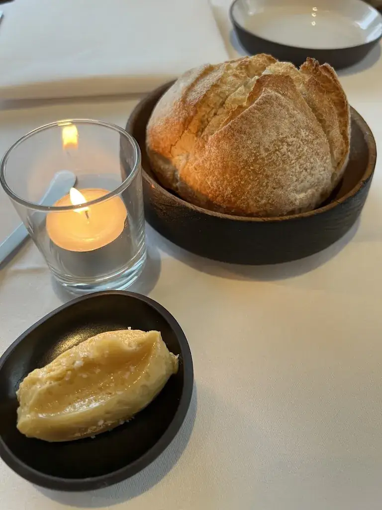 Panos Aslanidis_Harry's_Maastricht_review