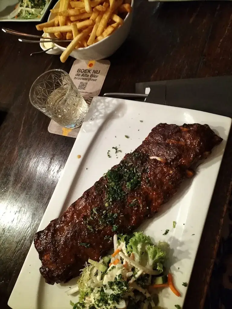 Elly van der horst_Eetcafé Le Mistral_Maasbracht_review