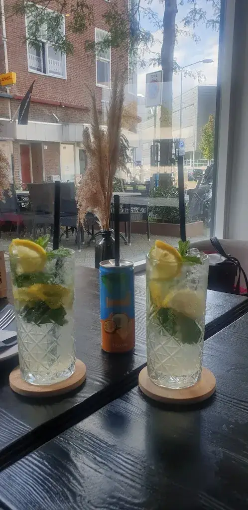 Fatma Meligy_Biba's Corner_Heerlen_reseña