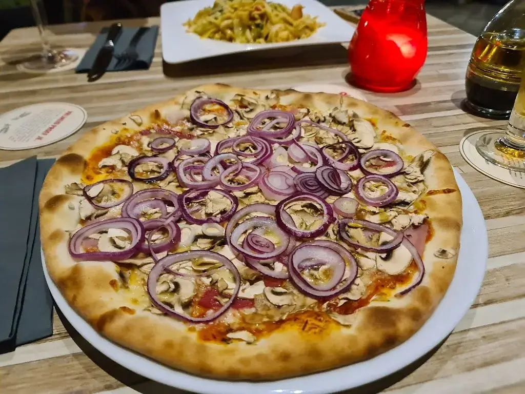 Daniel Tarro_Italiaans Restaurant La Bella Sera_Heerlen_review