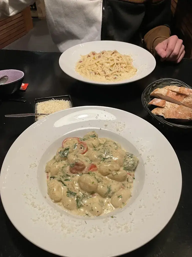 Tina_Fresco Pasta Bar_Heerlen_review