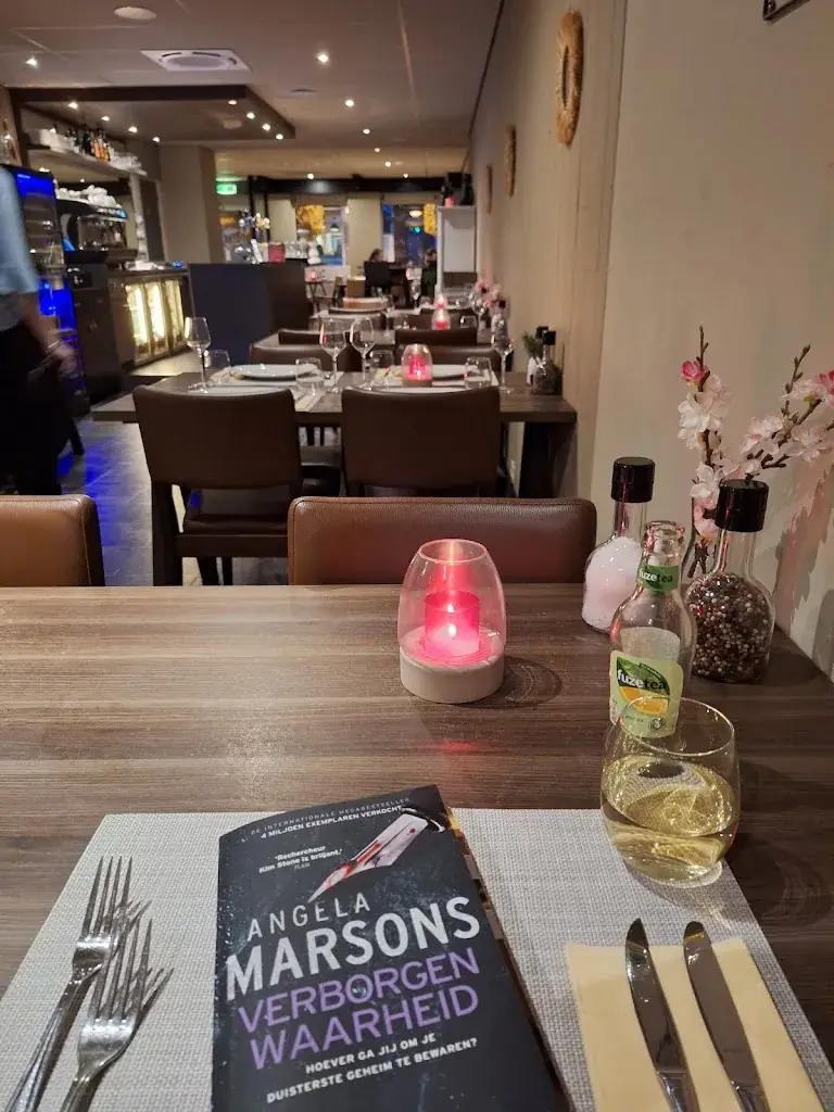 Rita Hooijmans LEV!_Restaurant Ziezo Hoogeveen_Hoogeveen_avis