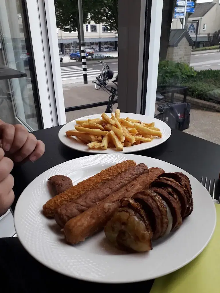 Menu_Happy Frites Broekhem_Valkenburg_image_2