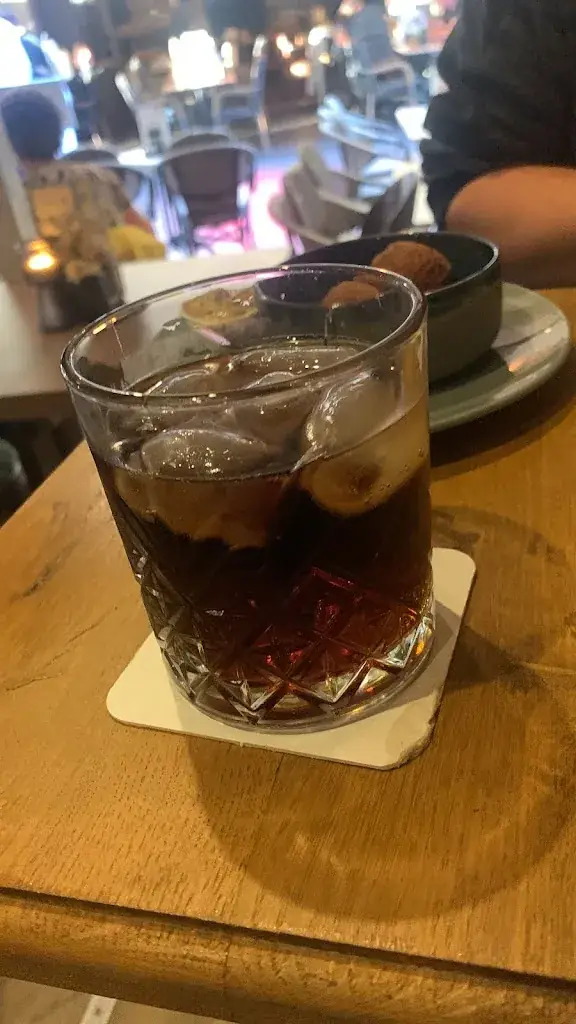 gallyon strotker_To-B_Valkenburg_review