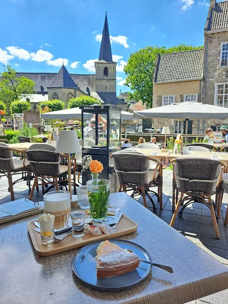 Aan De Linde restaurant in Valkenburg