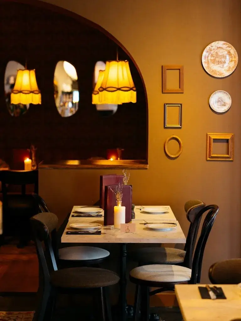 Taverna Nous_Valkenburg_slider_image_1