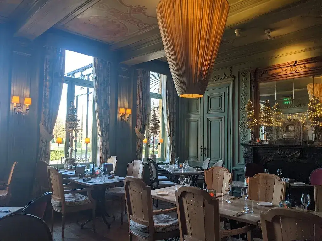 N_Les Salons_Valkenburg_review