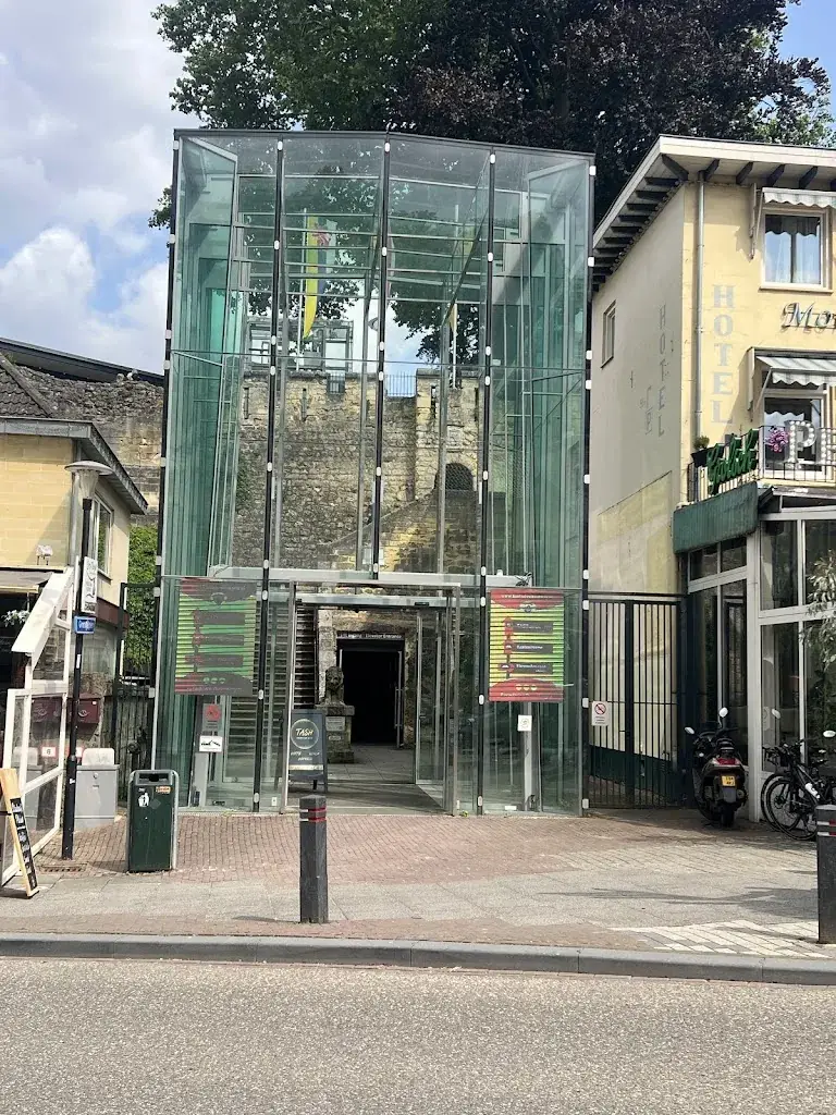 Maksym Kyrylenko_TASH Rooftop Bar_Valkenburg_review